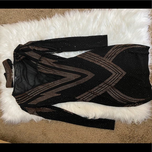 Black gold dress - Picture 2 of 11